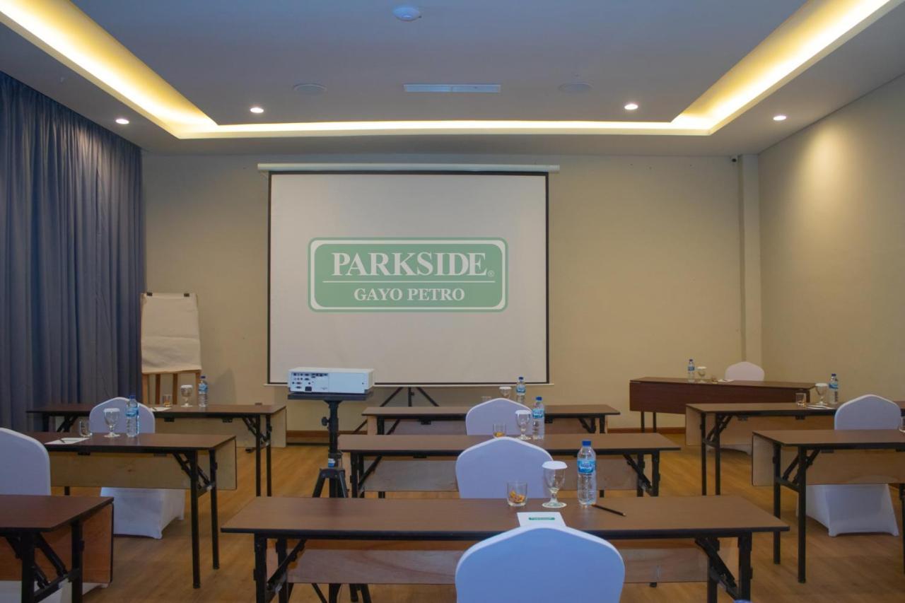 Parkside Gayo Petro Hotel Takengon Dış mekan fotoğraf