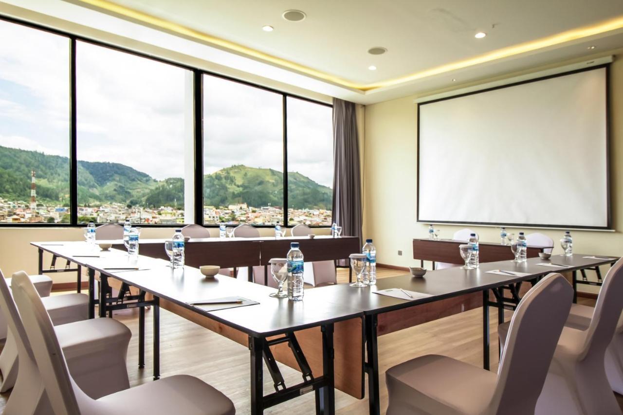 Parkside Gayo Petro Hotel Takengon Dış mekan fotoğraf