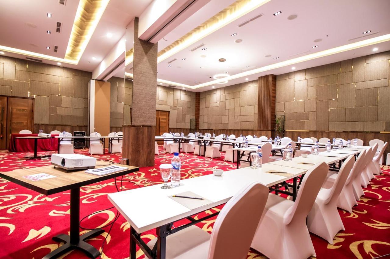 Parkside Gayo Petro Hotel Takengon Dış mekan fotoğraf