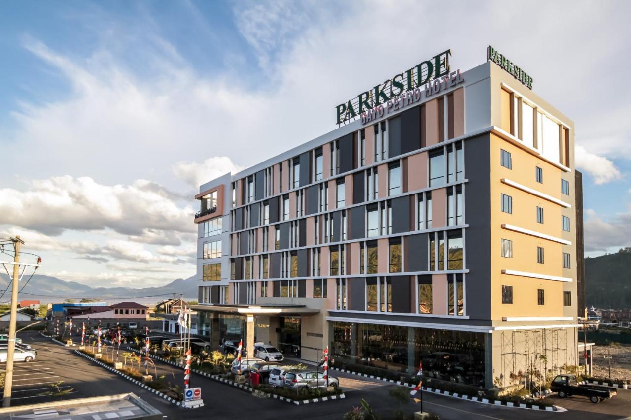 Parkside Gayo Petro Hotel Takengon Dış mekan fotoğraf